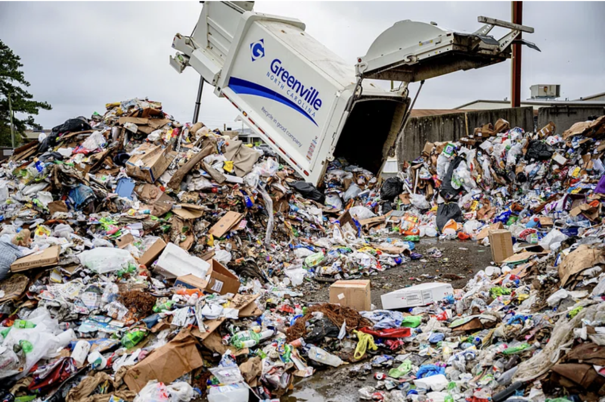 Corporate+food+waste+in+America+will+continue+to+pile+up+unless+the+public+calls+for+changes+to+the+system.