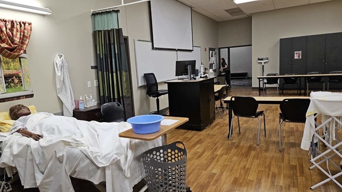 An interactive Kirkwood room shows how classrooms can be both interactive and lecture-driven. 